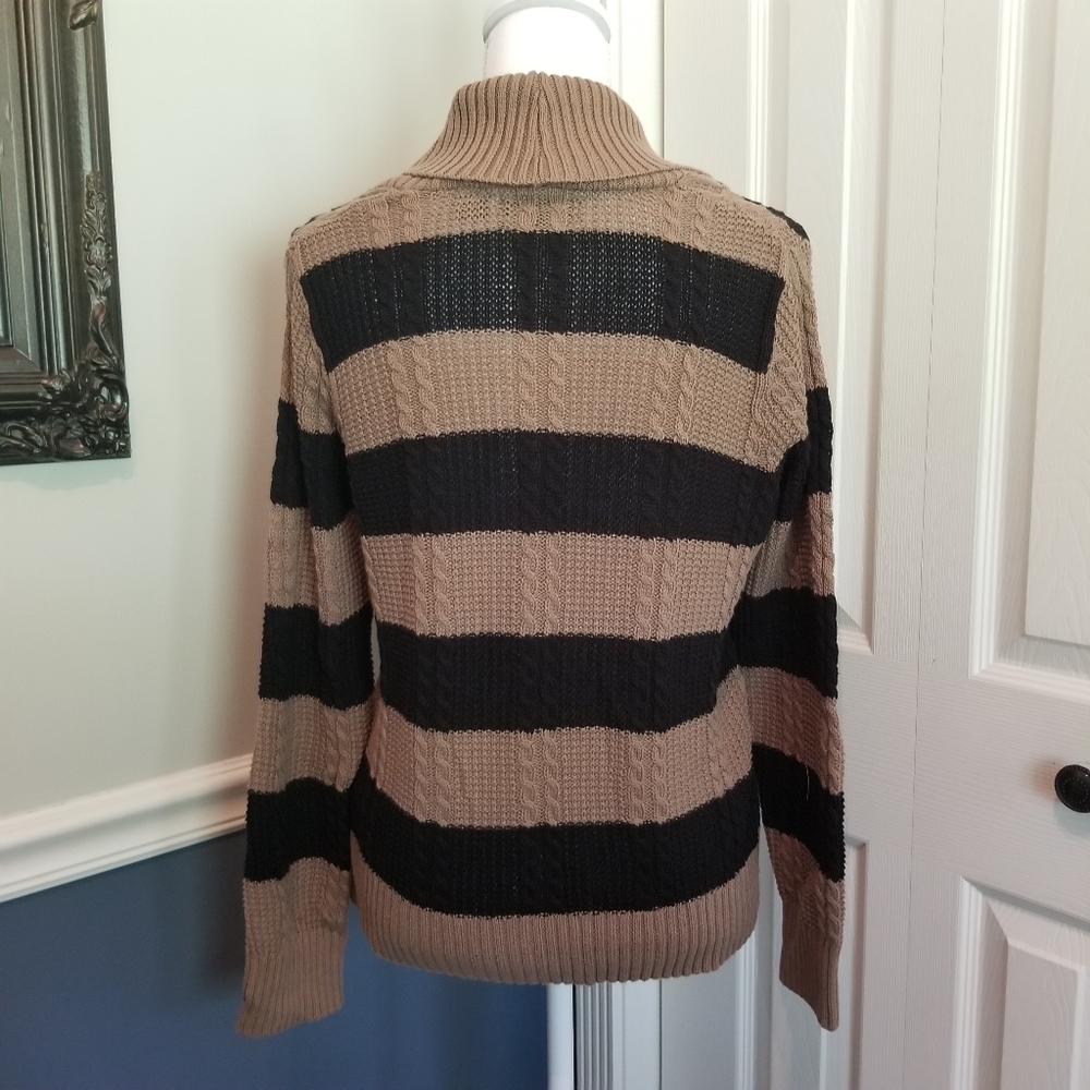 100% Cotton Jeanne Pierre Black & Tan Sweater - Picture 2 of 3